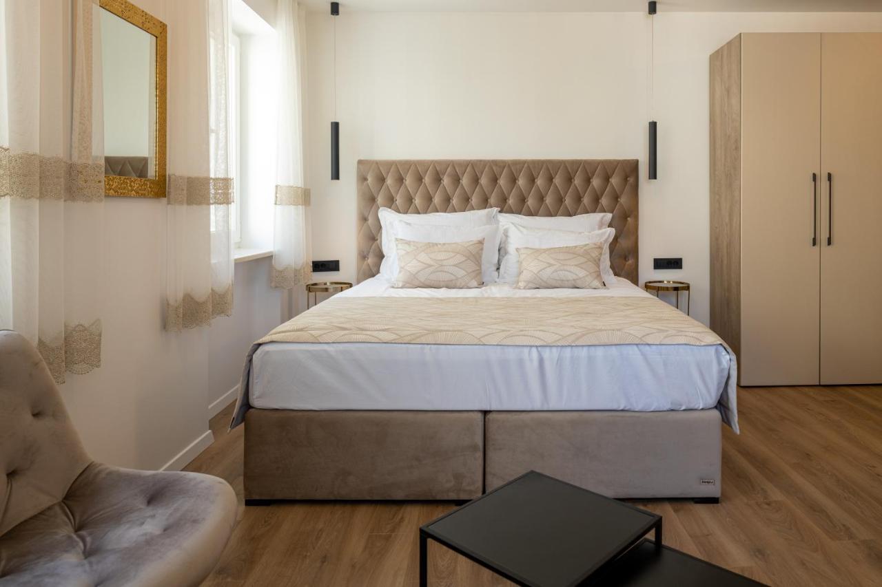 Piazza Square City Top Centre Apartments Split Exteriér fotografie