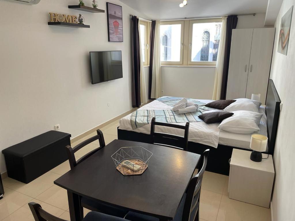 Piazza Square City Top Centre Apartments Split Exteriér fotografie